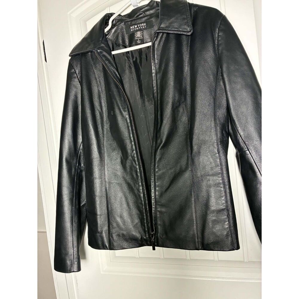 NEW YORK & CO Ladies Leather Jacket Large Black